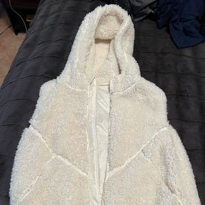 ZYIA Hoodie Cream Teddy Vest